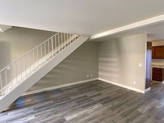 2nd image of 10803 Cherry St