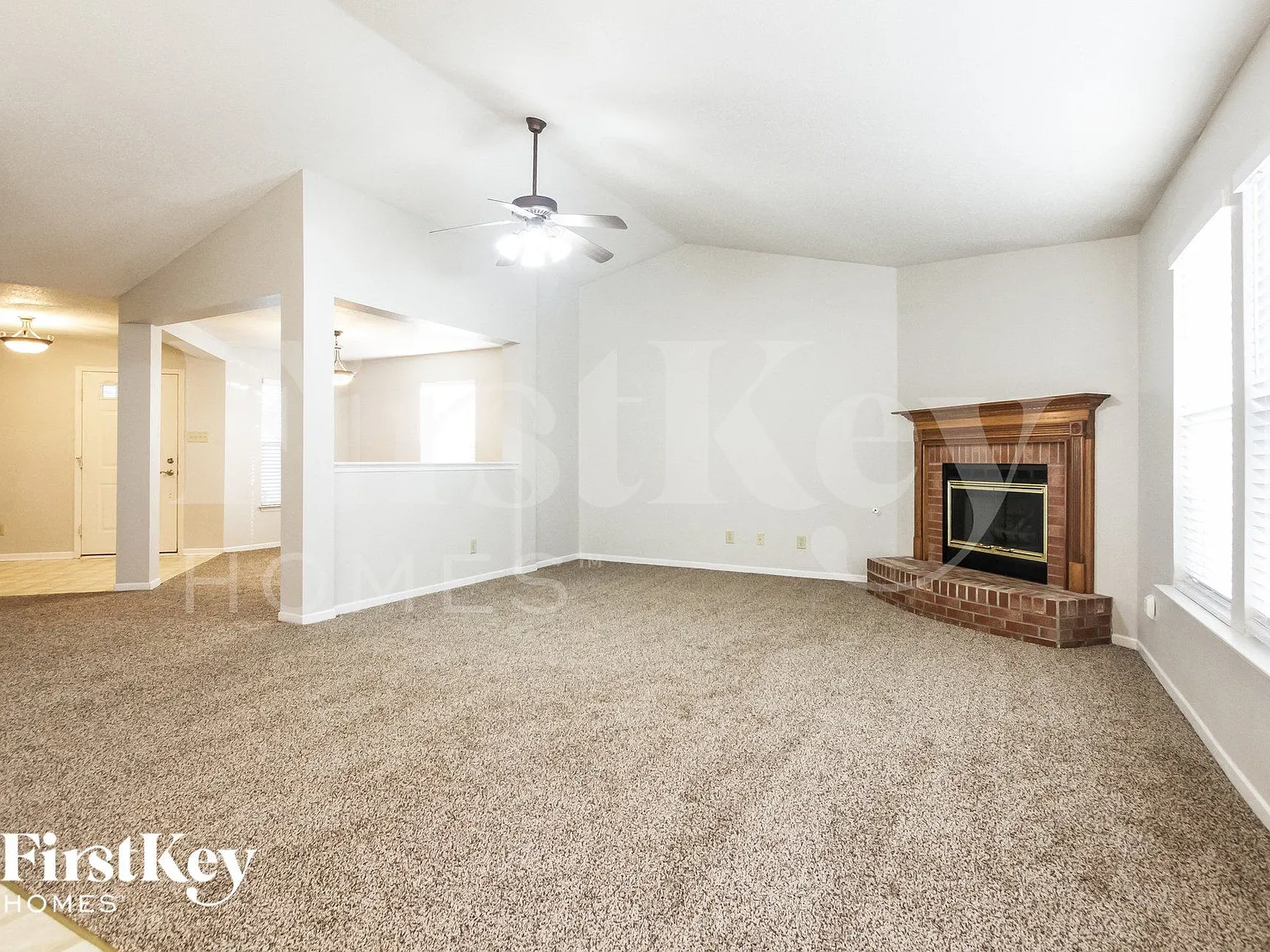 3 bed, 2.0 bath, 1770 sqft, $2,230 — Photo 3