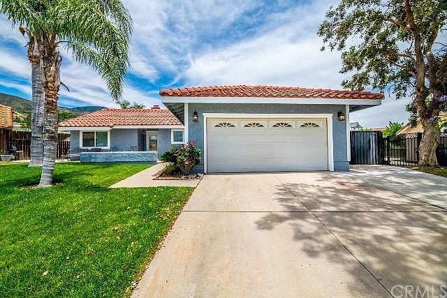 1st image of 5267 N Mayfield Ct