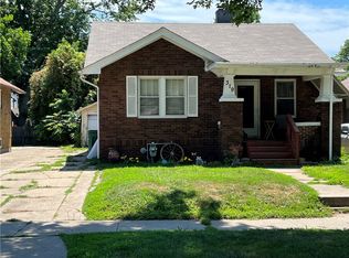 319 Kellar Ln, Decatur, IL 62526