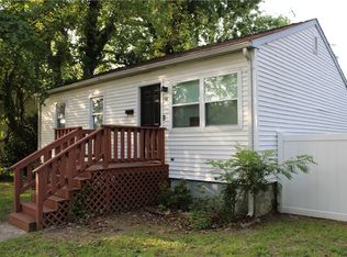 60 Sycamore Ave, Newport News, VA 23607