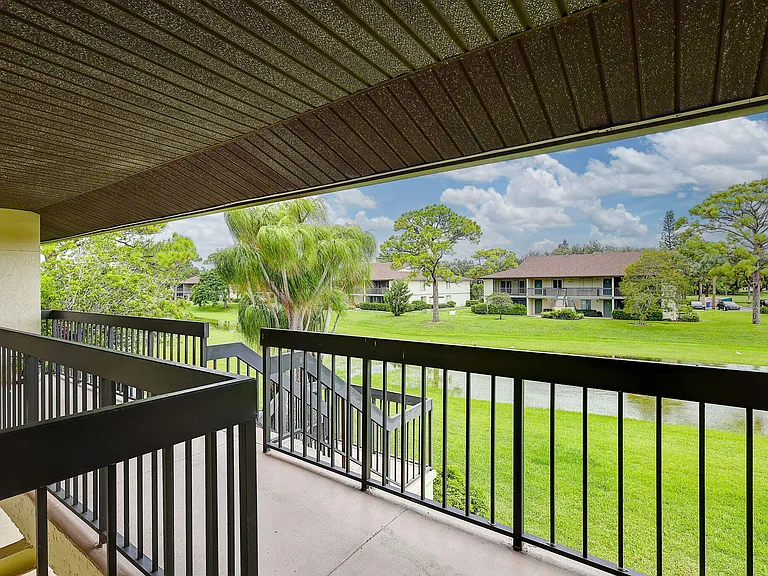 6299 Chasewood Dr #G — Photo 3