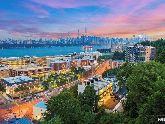 2nd image of 8822 Churchill Rd