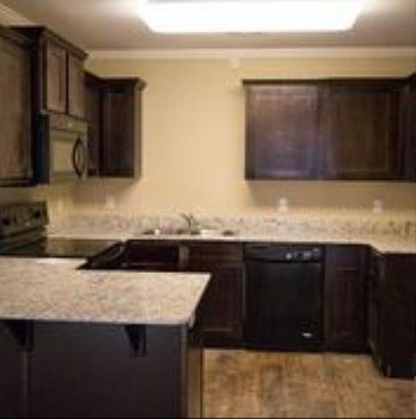 2nd image of 3503 W Cedar Cir