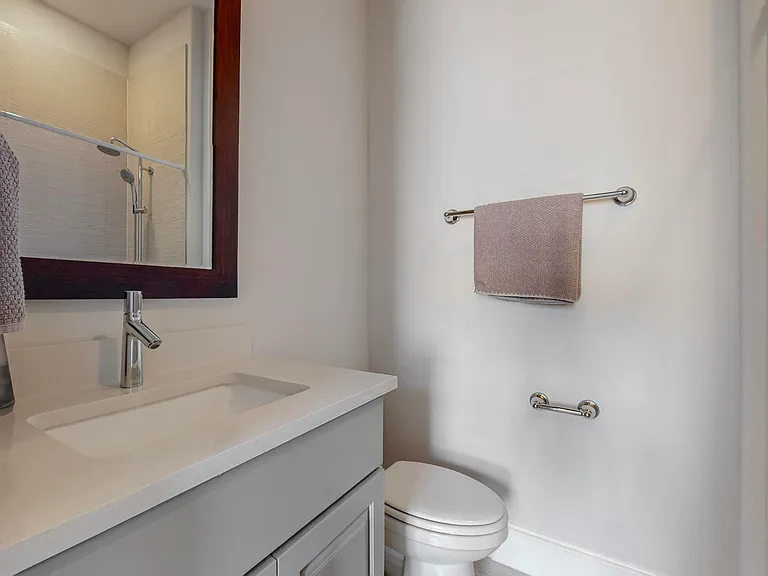 638 Dalton Ln #802 — Photo 17