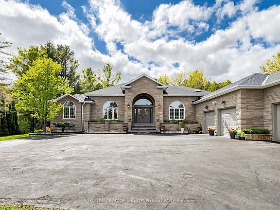 2nd image of 48 Buggey Ln