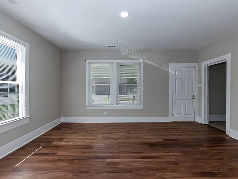 229 Lowry St — Photo 11
