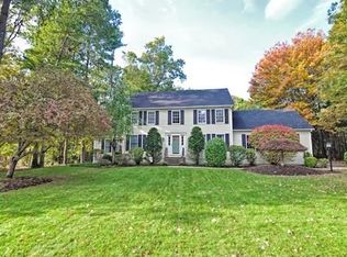 4 Mockingbird Ln, Franklin, MA 02038