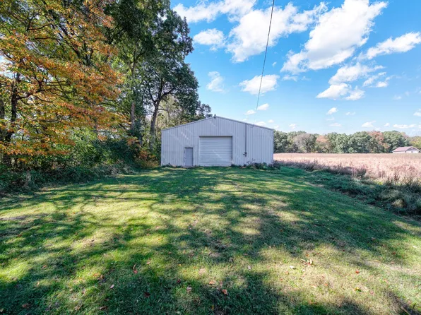 4022 Mackie Brook Ln, Parma, MI 49269