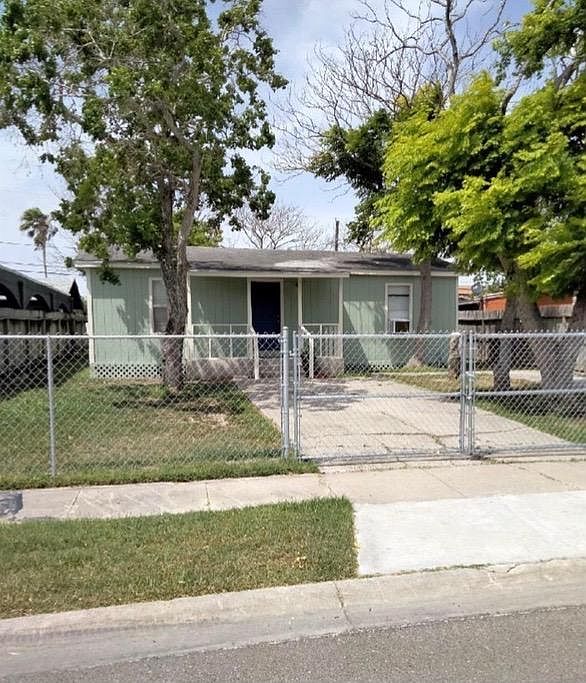 1st image of 1438 Gavilan St