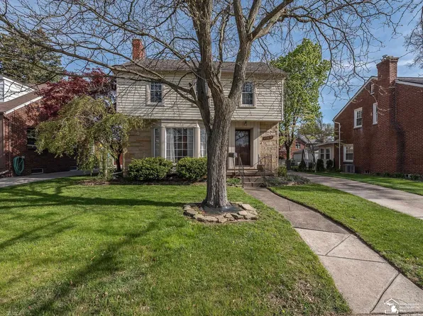 23656 Rowe St, Dearborn, MI 48124