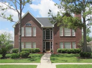 908 Laurelfield Dr, Friendswood, TX 77546