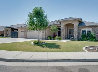 14821 Glover Ct, Bakersfield, CA 93314