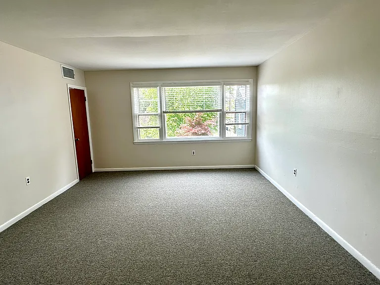 117 Elm Ave — Photo 13