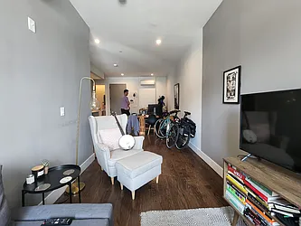 Rented by RELEASE NY