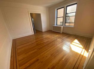 28-32 35th St #H6, Astoria, NY 11103