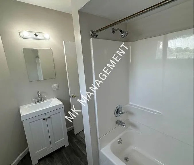 103 Spring St #A — Photo 6