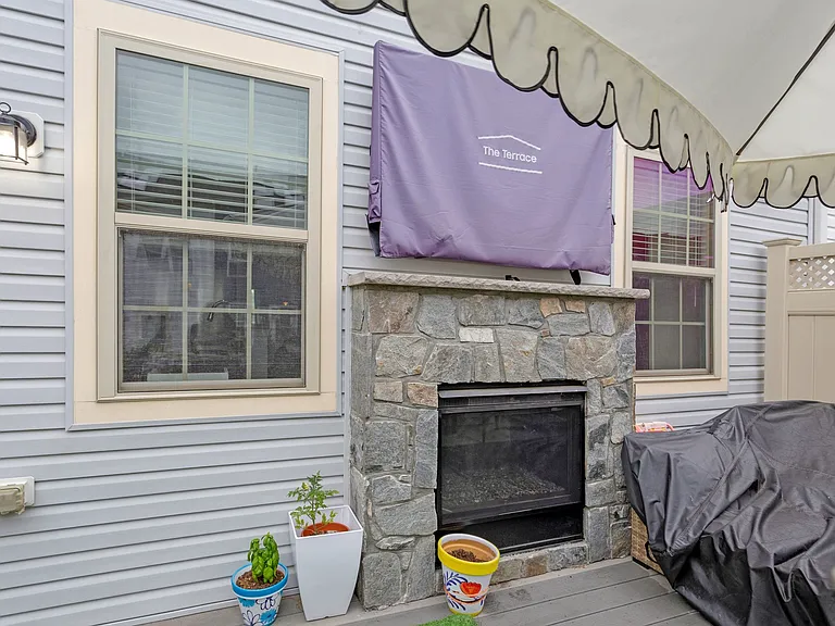 703 Skippers Ln — Photo 39