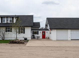 8500 Pleasantview Rd, Bismarck, ND 58504