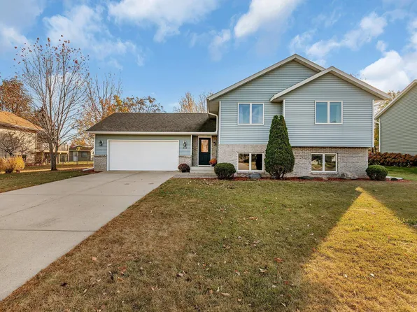 212 12th Ave SE, Saint Joseph, MN 56374