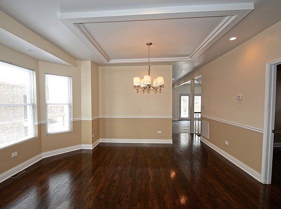 3rd image of 7538 S Crandon Ave
