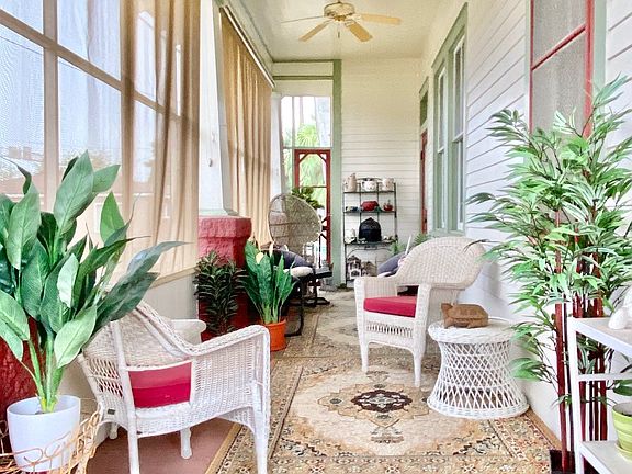 3rd image of 409 Freret St