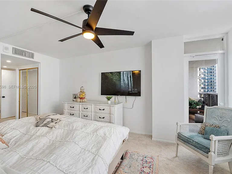6039 Collins Ave #934 — Photo 13