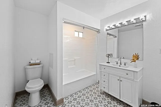 250 Koehler Ct — Photo 6