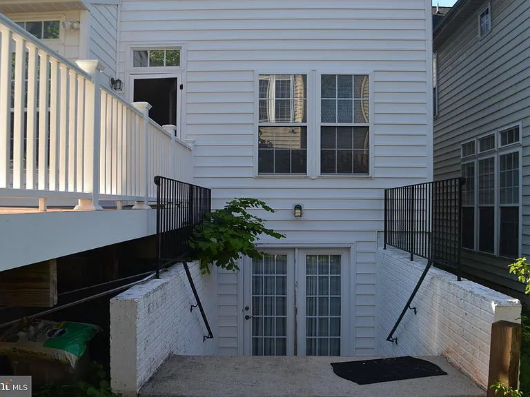 8560 Barrow Furnace Ln — Photo 28