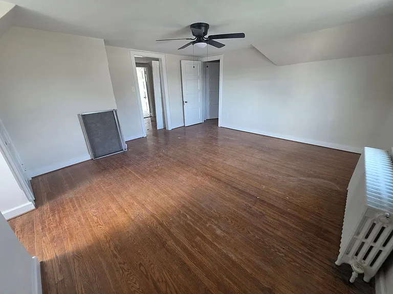 1858 Guernsey Ave — Photo 44
