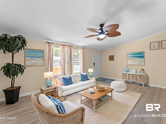 3rd image of 25231 Pompano Dr
