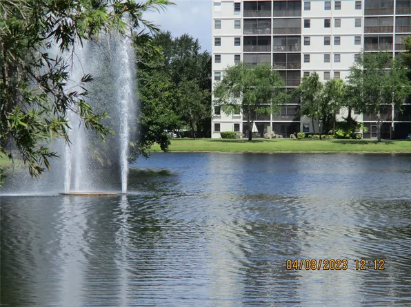 2322 S Cypress Bend Drive #607, Pompano Beach, FL 33069