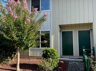 106 Jack London Dr, Santa Rosa, CA 95409