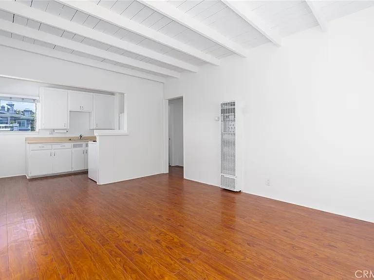 720 Narcissus Ave — Photo 10