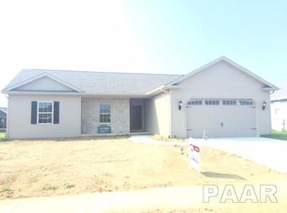 1408 Kingsbury Rd, Washington, IL 61571