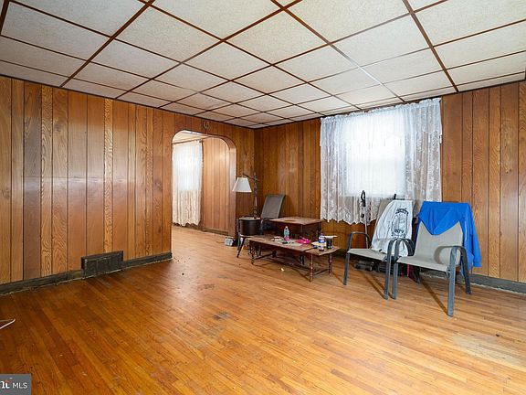 2nd image of 252 Childs Ave