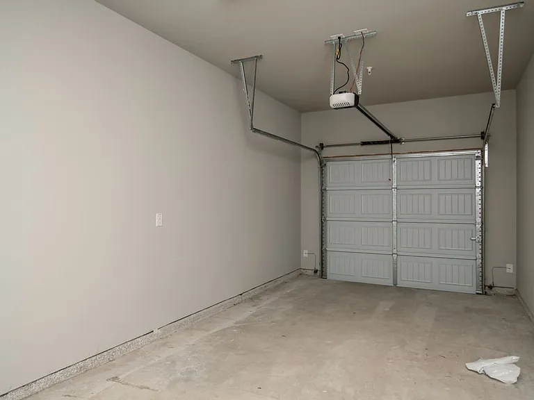 711 Harvest Moon Dr — Photo 16