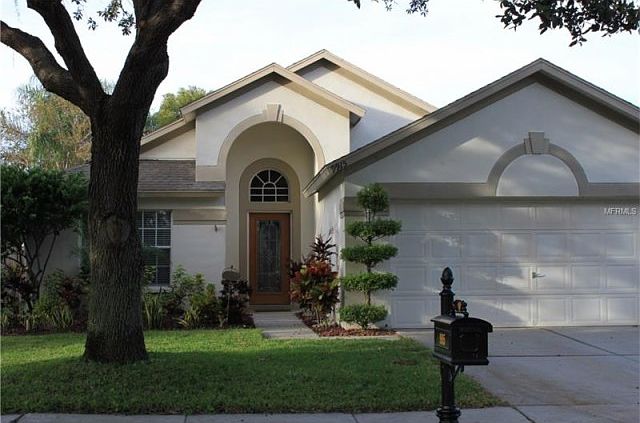 1st image of 9915 Stockbridge Dr