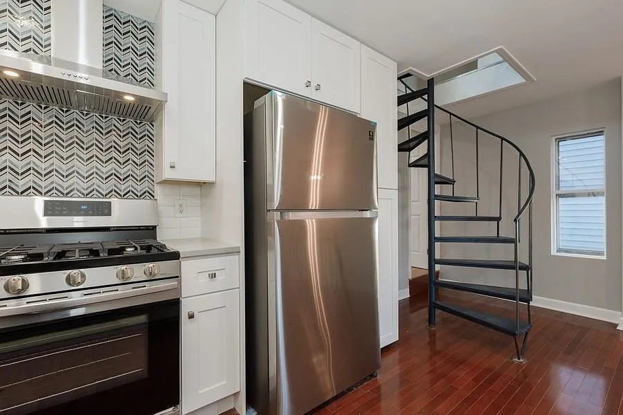 Building Photo - 505 Palisade Ave #2