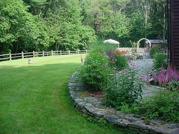 rear yard perrenial garden