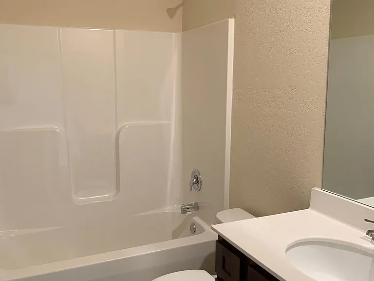 977 Walnut Creek Cir — Photo 15