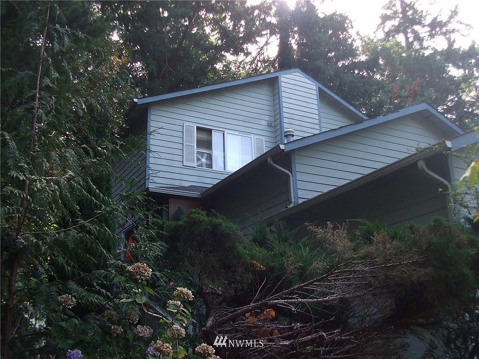2nd image of 2812 Pine Road NE