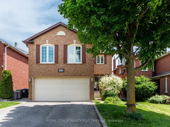 1520 Roseway Dr, Mississauga, ON L5M 5M5