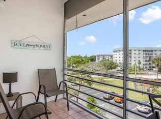 15, Lauderhill, FL 33313