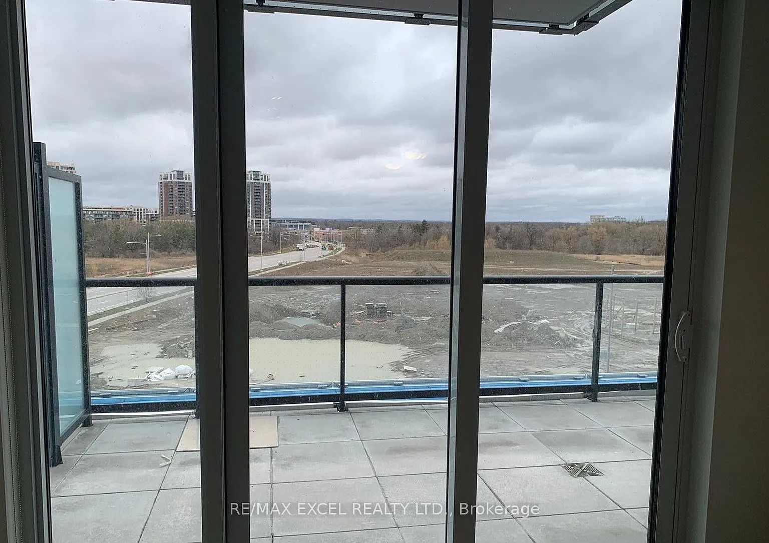 2 bed, $2,400 — Photo 4