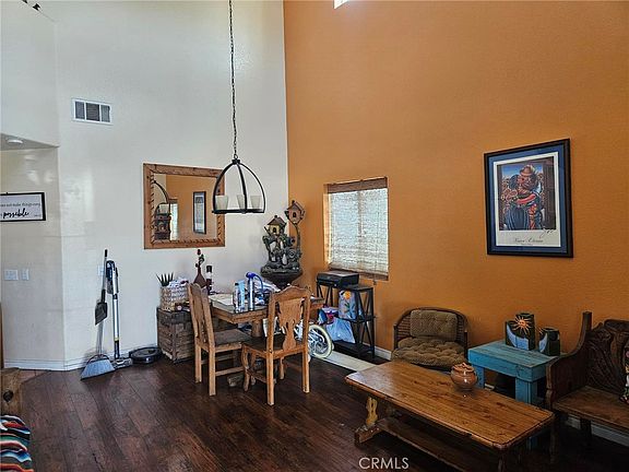 5th image of 7845 Oak Ct