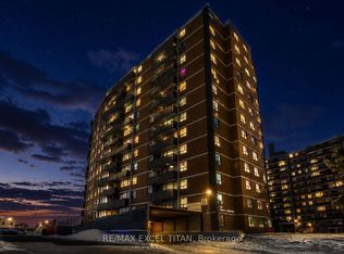 1385 Midland Ave #1104, Toronto, ON M1P 3B8