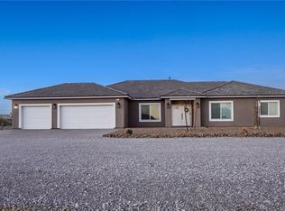 1210 W Labrador St, Pahrump, NV 89048