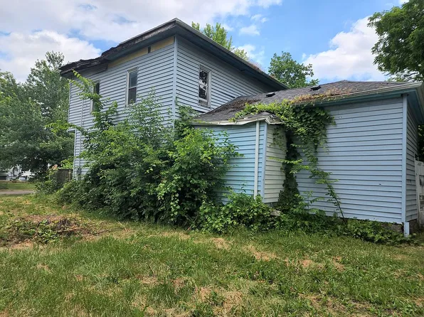 307 Washington St, Sunfield, MI 48890