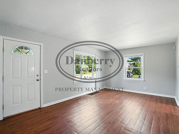 2nd image of 1126 Searles Rd
